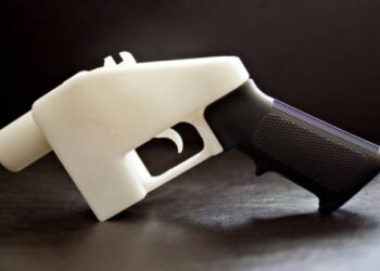 Задържаха производител на оръжия с 3D печат (СНИМКИ)