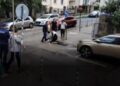 Крадец, облечен в униформа, се опита да открадне автомобил с дете в централната част на София, но бащата го спря.