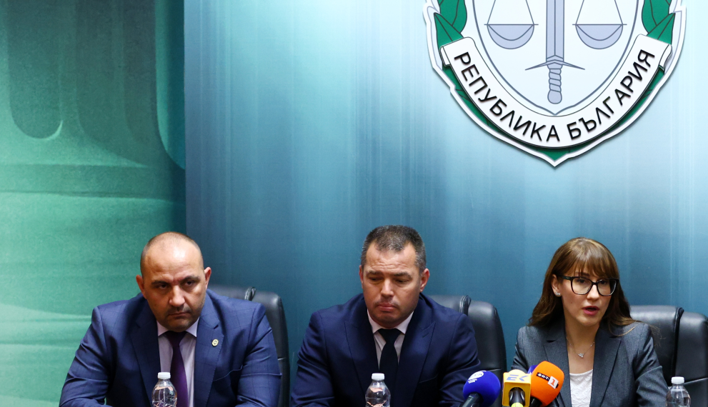 Спряха една от най-големите мрежи за незаконен трафик на мигранти в България през последните години.