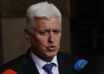 Прокурори нападат министъра на отбраната?
