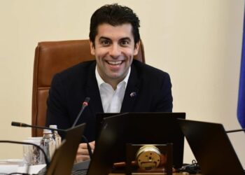 Кирил Петков стартира производство на военни дронове.