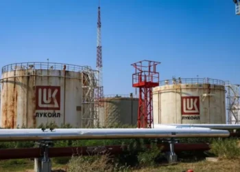 След разговора с премиера: „Литаско“ предлага намаления за „Лукойл Нефтохим“