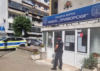 Община Варна: Арестувани общински служители за легализиране на неистински сгради, очакват се нови арести.