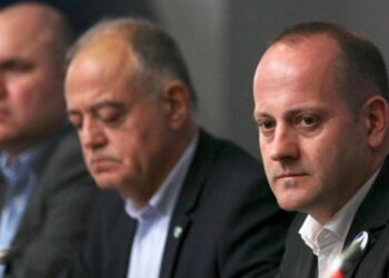 Конфликтът се задълбочава: Борбата за лидер на ДСБ ескалира