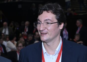 Крум Зарков наблюдава червени пилци преди „Бузлуджа”